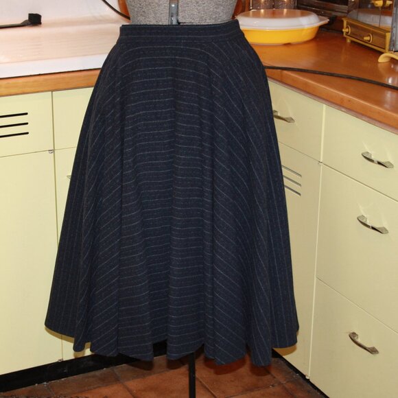Vatralala & Coh Wool Skirt Heavyweight - Picture 1 of 7